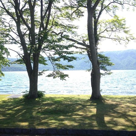 Towadako Lakeside Hotel Zewnętrze zdjęcie